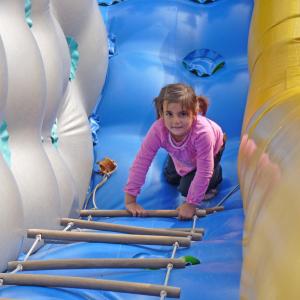 Riesenrutsche auf dem Weltkindertag in Husum