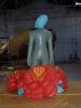 Alien mit Blumen