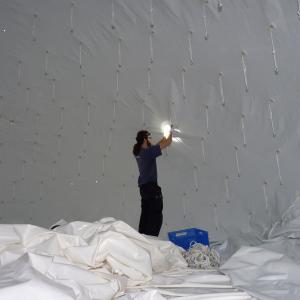 Endmontage eines aiRdome Zeltes